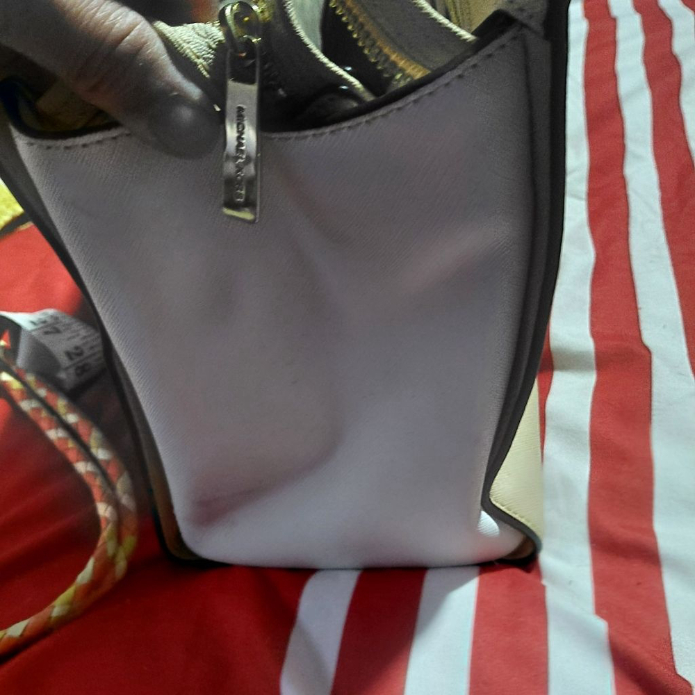 Women's Michael Kors Beige & White Satchel One Size - Picture 8 of 8